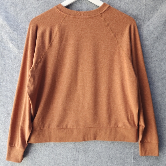Vuori Long-Sleeve Halo Dreamknit Crew Sweatshirt In Palo Santo Heather - Picture 6 of 8